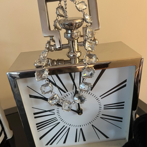 Necklace and earring set - Picture 4 of 5